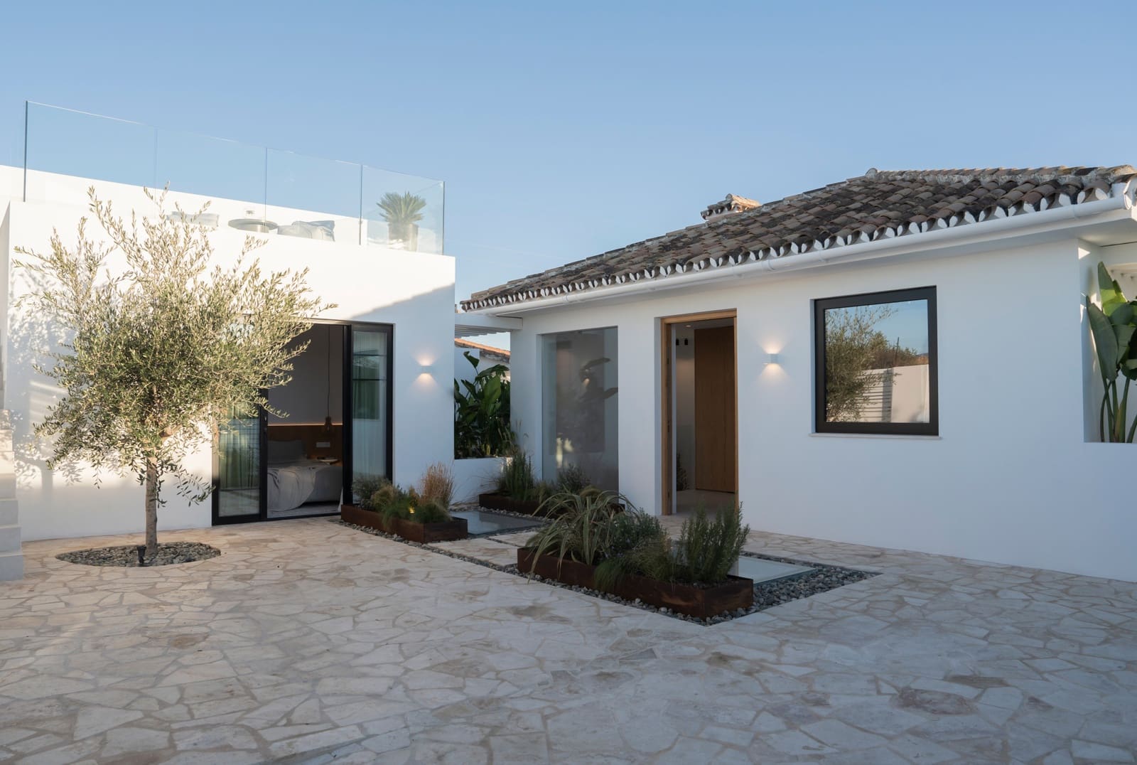 5 quarto Moradia para venda em Marbella com piscina - 2 149 000 € (Ref: 10066576)