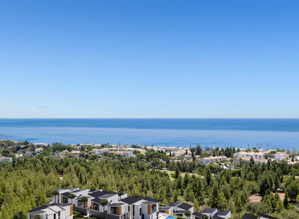 Chalet de 4 habitaciones en Mijas Costa en venta con piscina - 839.000 € (Ref: 10066577)