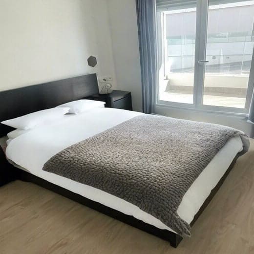 2 sovrum Lägenhet till salu i Nueva Andalucia med pool garage - 315 000 € (Ref: 10066583)
