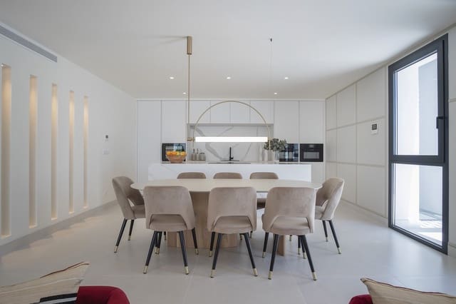 Chalet de 5 habitaciones en Marbella en venta con piscina garaje - 1.535.000 € (Ref: 10066595)