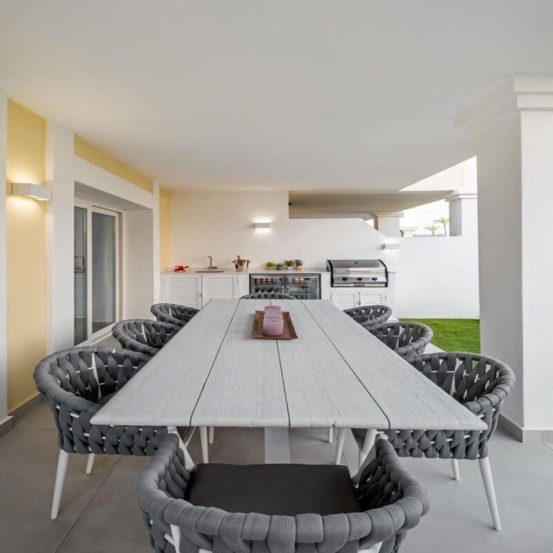 4 quarto Moradia para venda em Marbella com piscina garagem - 1 175 000 € (Ref: 10066596)