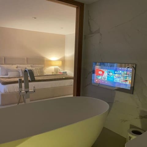 4 quarto Moradia para venda em Marbella com piscina garagem - 1 175 000 € (Ref: 10066596)