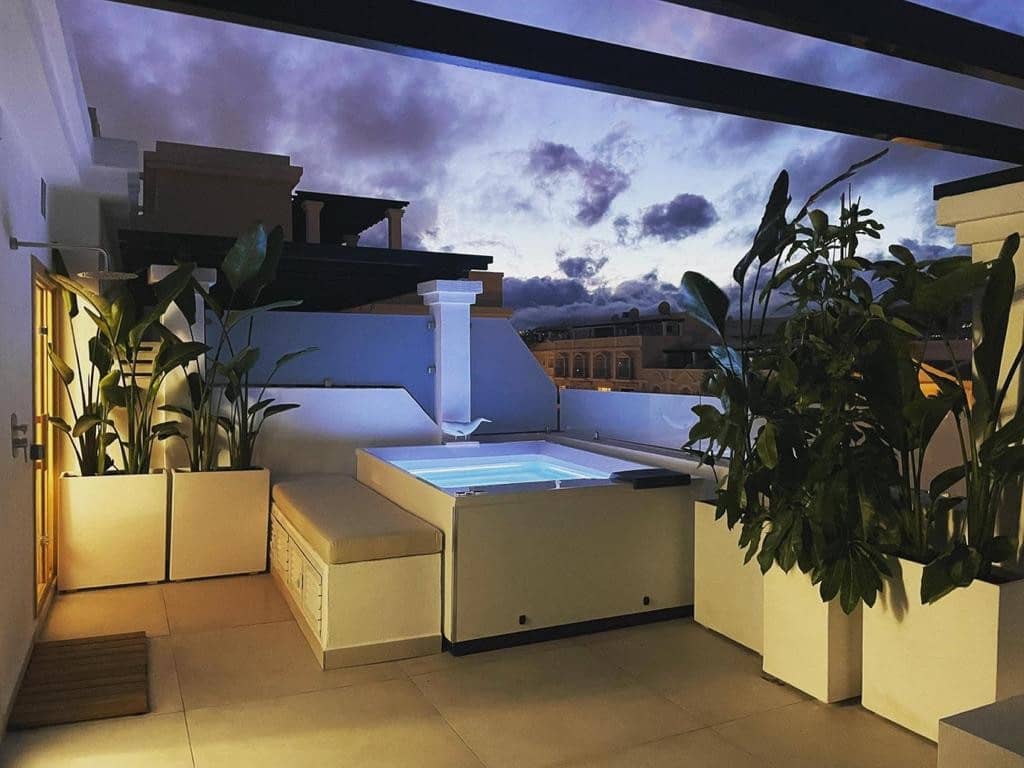 4 quarto Moradia para venda em Marbella com piscina garagem - 1 175 000 € (Ref: 10066596)