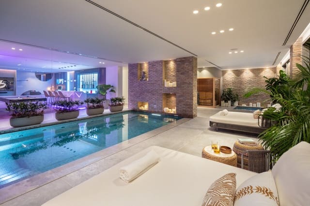 Chalet de 6 habitaciones en Marbella en venta con piscina garaje - 12.500.000 € (Ref: 10066598)