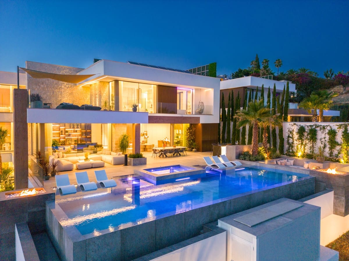 Chalet de 6 habitaciones en Marbella en venta con piscina garaje - 12.500.000 € (Ref: 10066598)