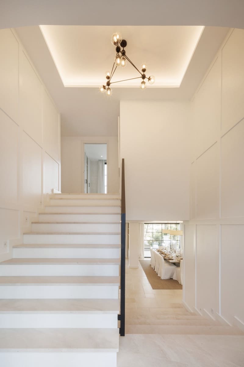 5 bedroom Villa for sale in Marbella with pool - € 5,495,000 (Ref: 10066603)