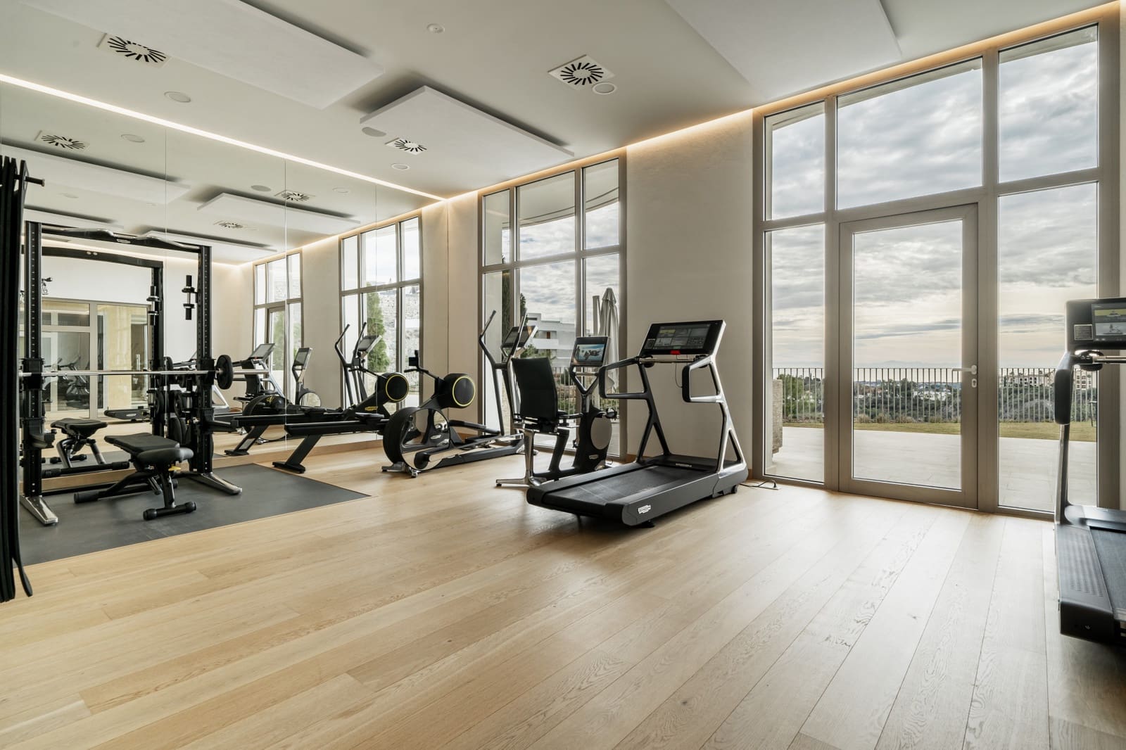 2 slaapkamer Appartement te koop in La Quinta met zwembad - € 1.195.000 (Ref: 10066605)