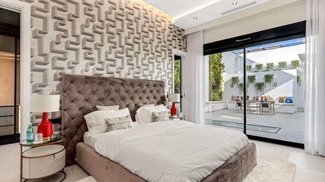 5 Zimmer Villa zu verkaufen in Marbella - 4.995.000 € (Ref: 10066607)