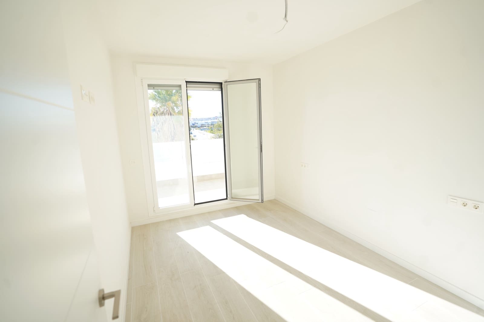 3 bedroom Apartment for sale in Marbella with pool garage - € 465,000 (Ref: 10066610)