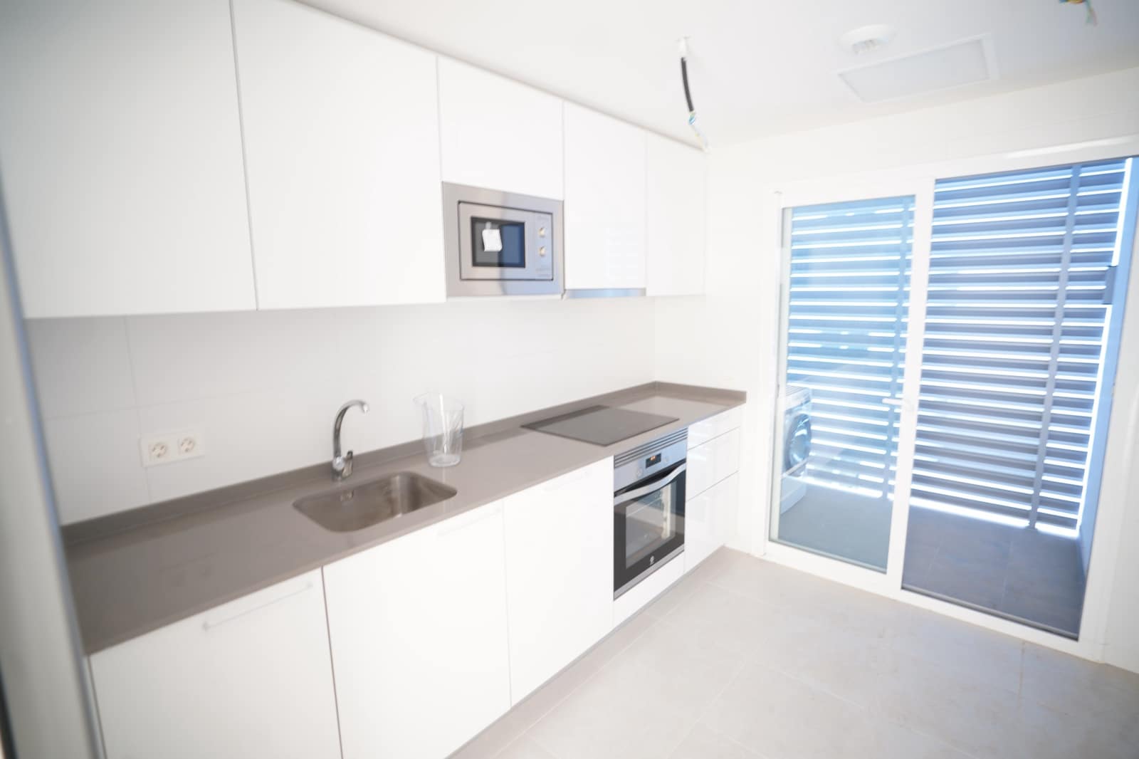 3 bedroom Apartment for sale in Marbella with pool garage - € 465,000 (Ref: 10066610)