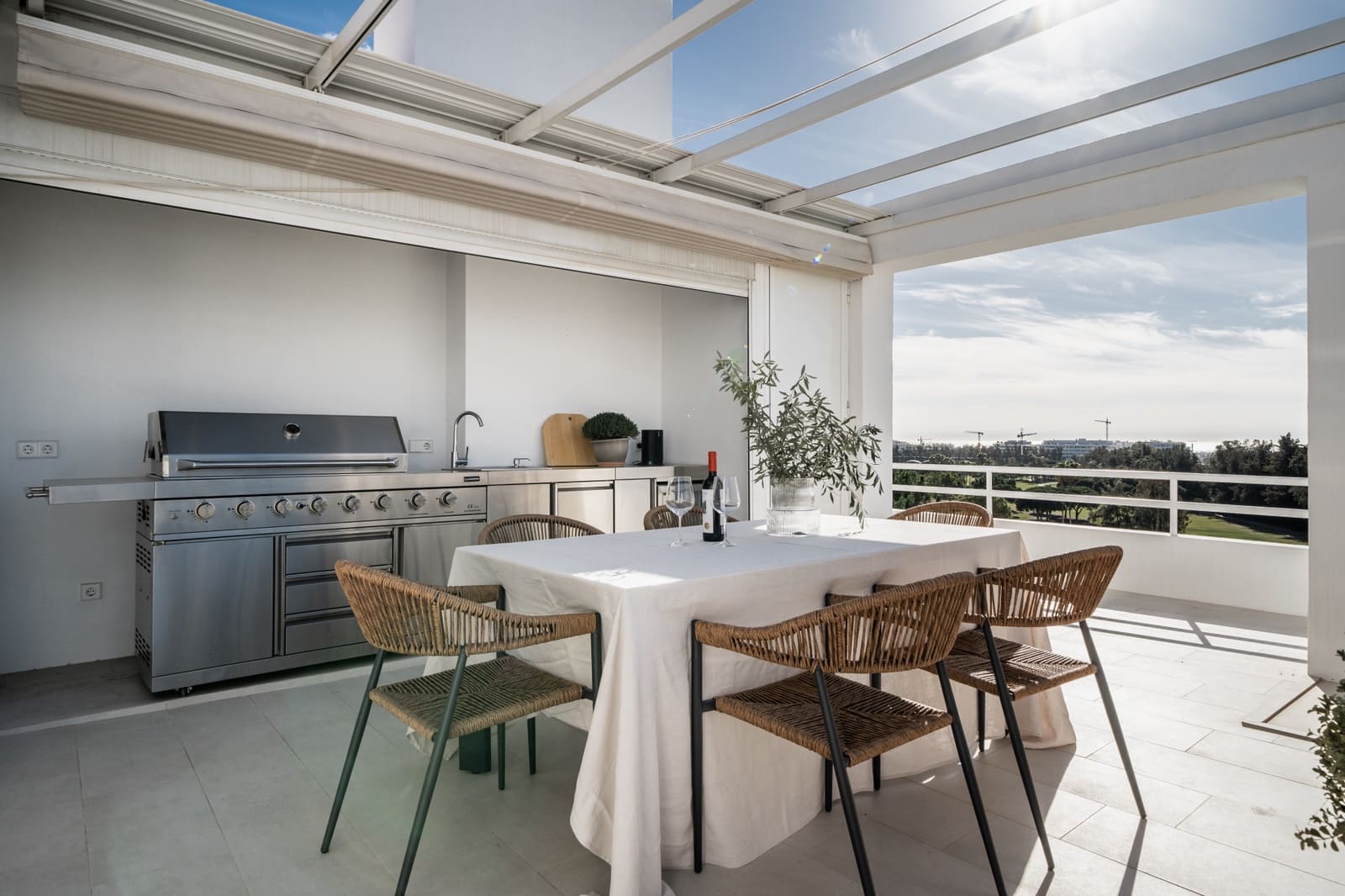 3 quarto Penthouse para venda em Marbella com piscina garagem - 1 695 000 € (Ref: 10066612)