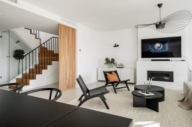3 quarto Penthouse para venda em Marbella com piscina garagem - 1 695 000 € (Ref: 10066612)