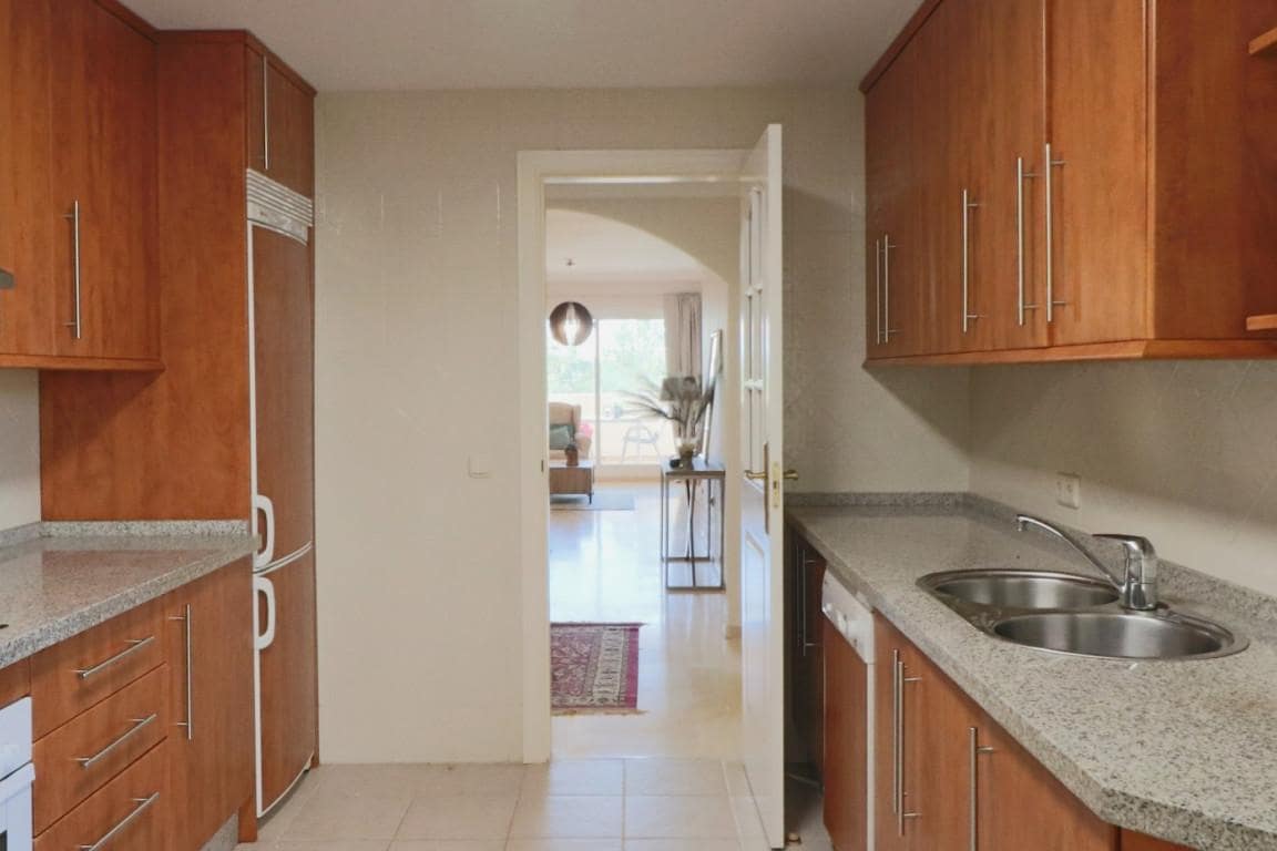 2 chambre Appartement à vendre à Marbella avec piscine garage - 315 000 € (Ref: 10066618)