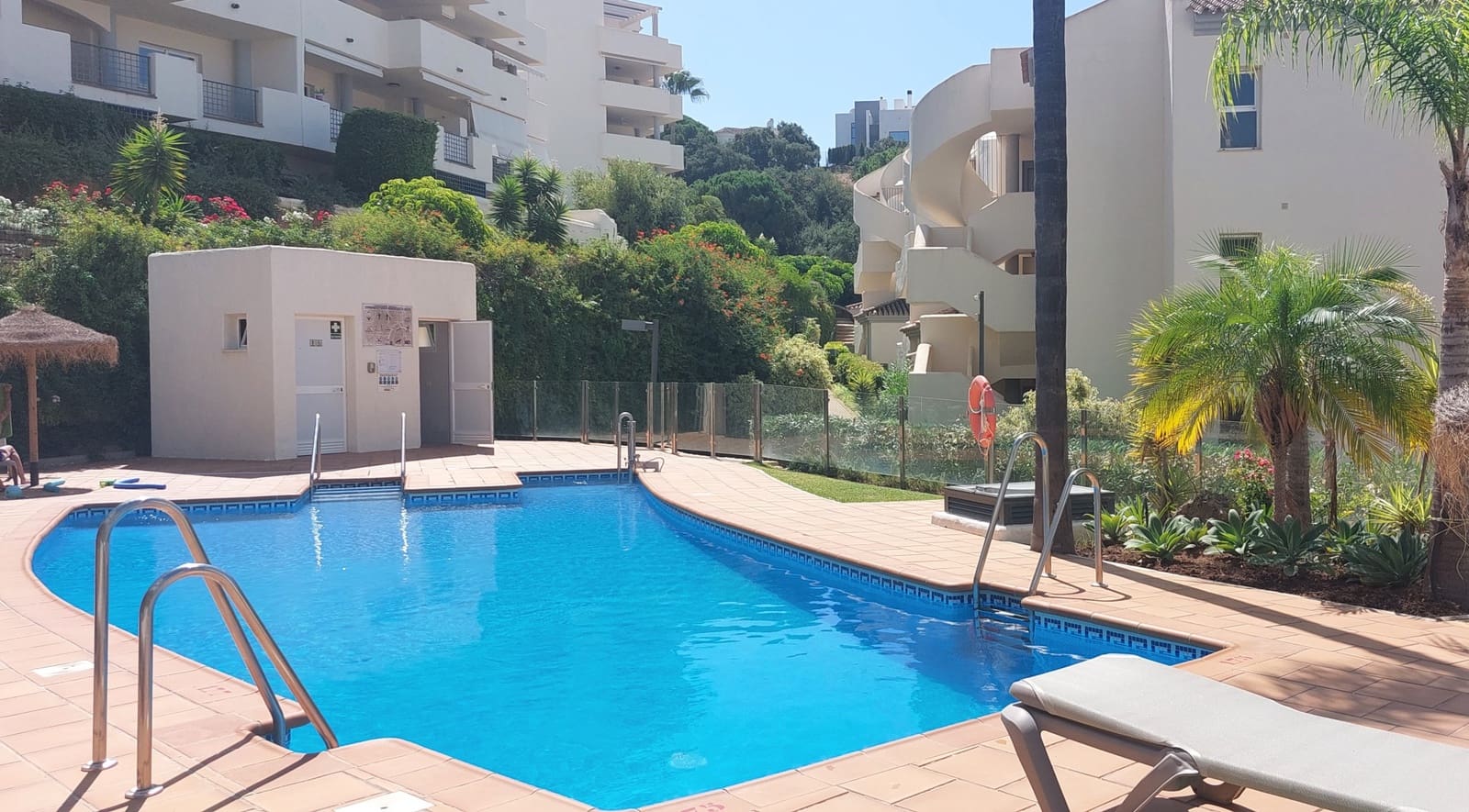 2 chambre Appartement à vendre à Marbella avec piscine garage - 315 000 € (Ref: 10066618)
