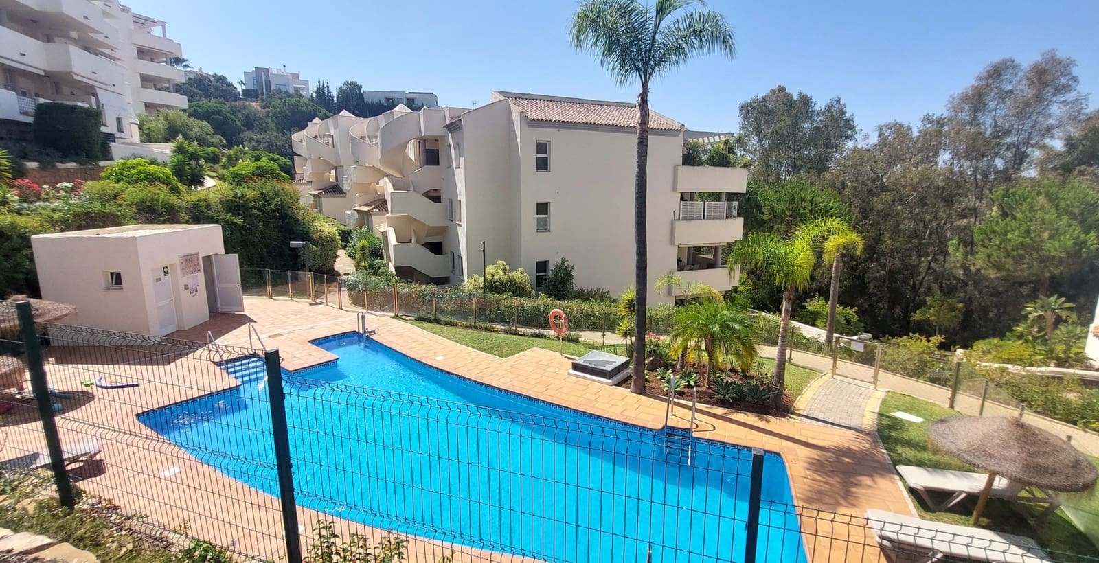 2 chambre Appartement à vendre à Marbella avec piscine garage - 315 000 € (Ref: 10066618)