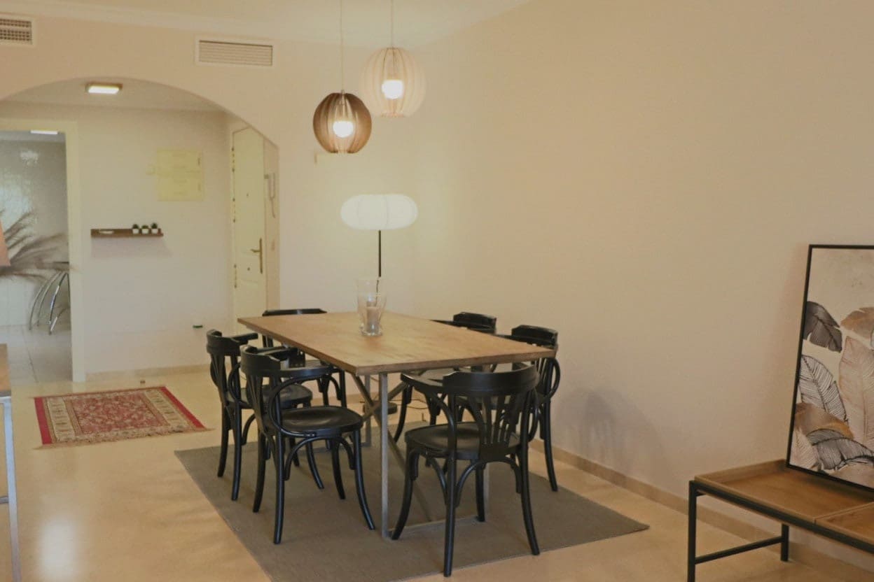 2 soveværelse Lejlighed til salg i Marbella med swimmingpool garage - € 315.000 (Ref: 10066618)