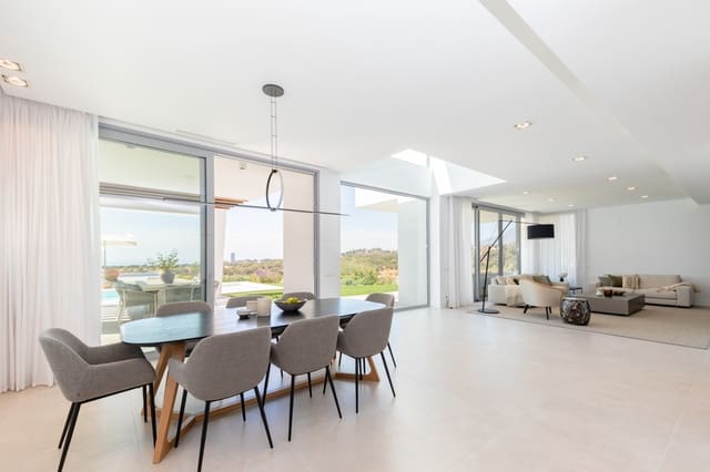 5 quarto Moradia para venda em Marbella com piscina garagem - 2 595 000 € (Ref: 10066619)