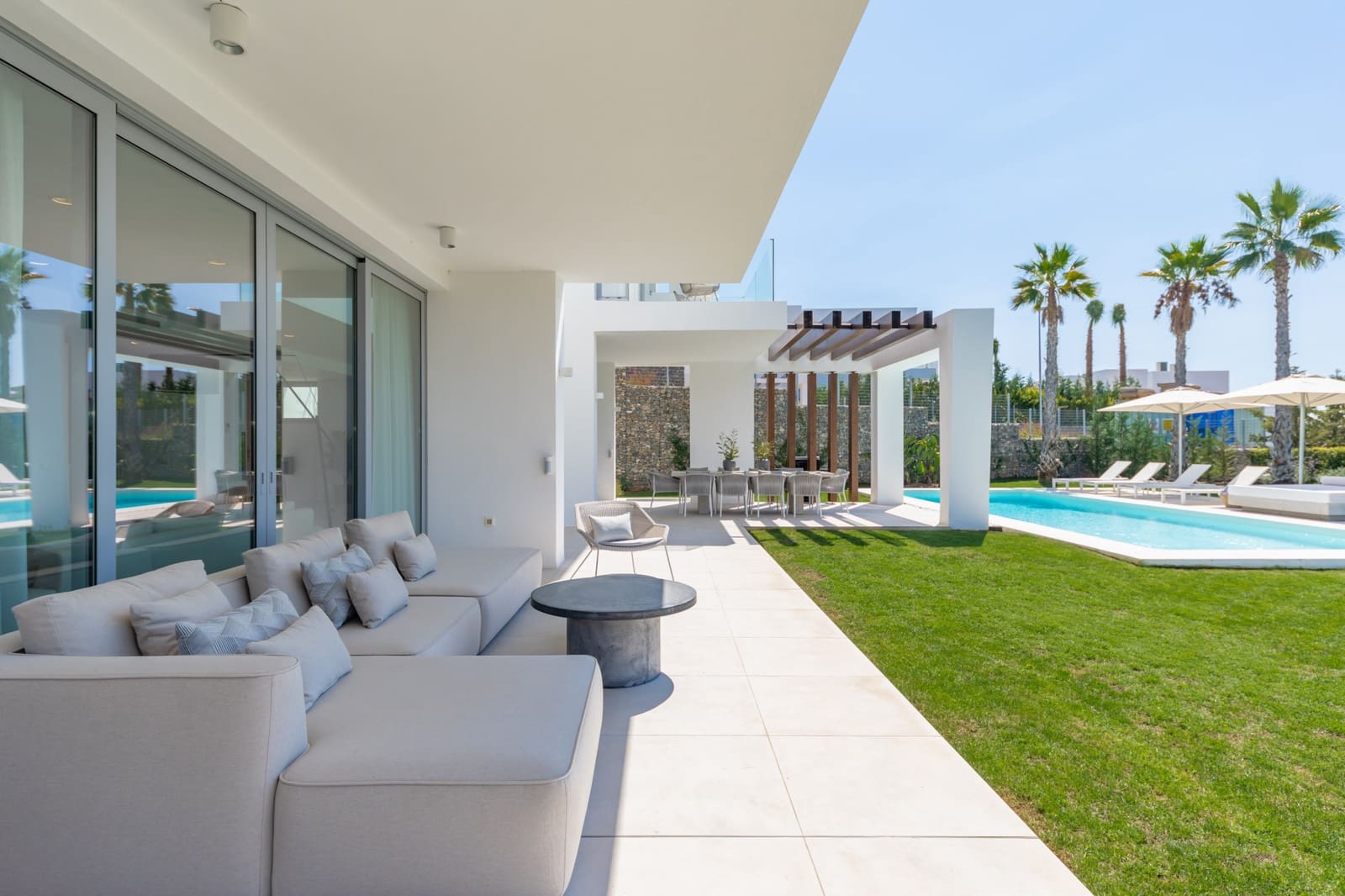 5 quarto Moradia para venda em Marbella com piscina garagem - 2 595 000 € (Ref: 10066619)