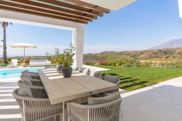 5 quarto Moradia para venda em Marbella com piscina garagem - 2 595 000 € (Ref: 10066619)