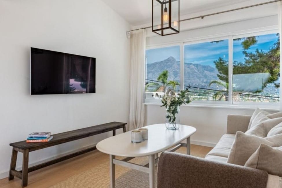 Ático de 2 habitaciones en Marbella en venta con piscina - 449.000 € (Ref: 10066623)