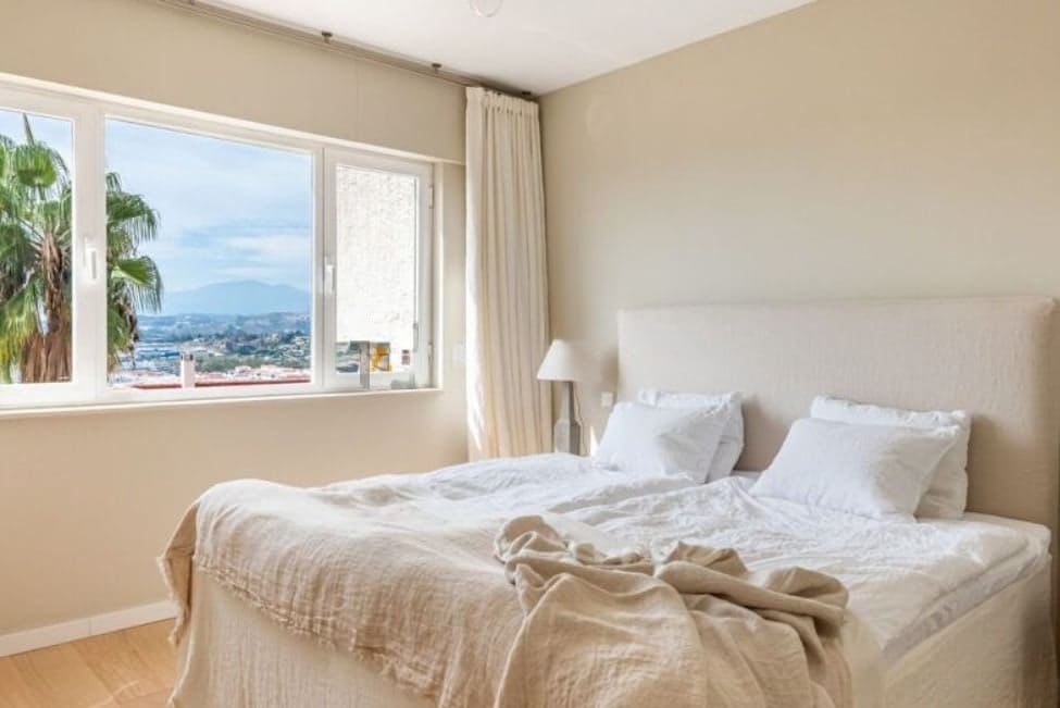Ático de 2 habitaciones en Marbella en venta con piscina - 449.000 € (Ref: 10066623)