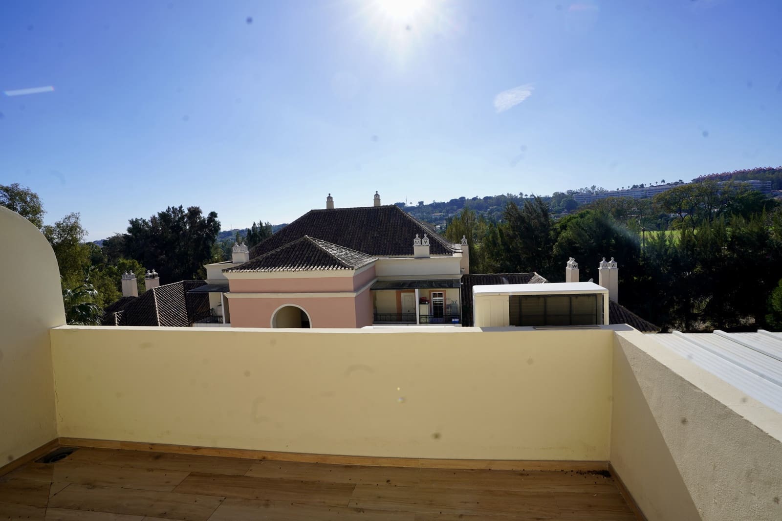 3 Zimmer Penthouse zu verkaufen in Marbella mit Pool - 875.000 € (Ref: 10066624)