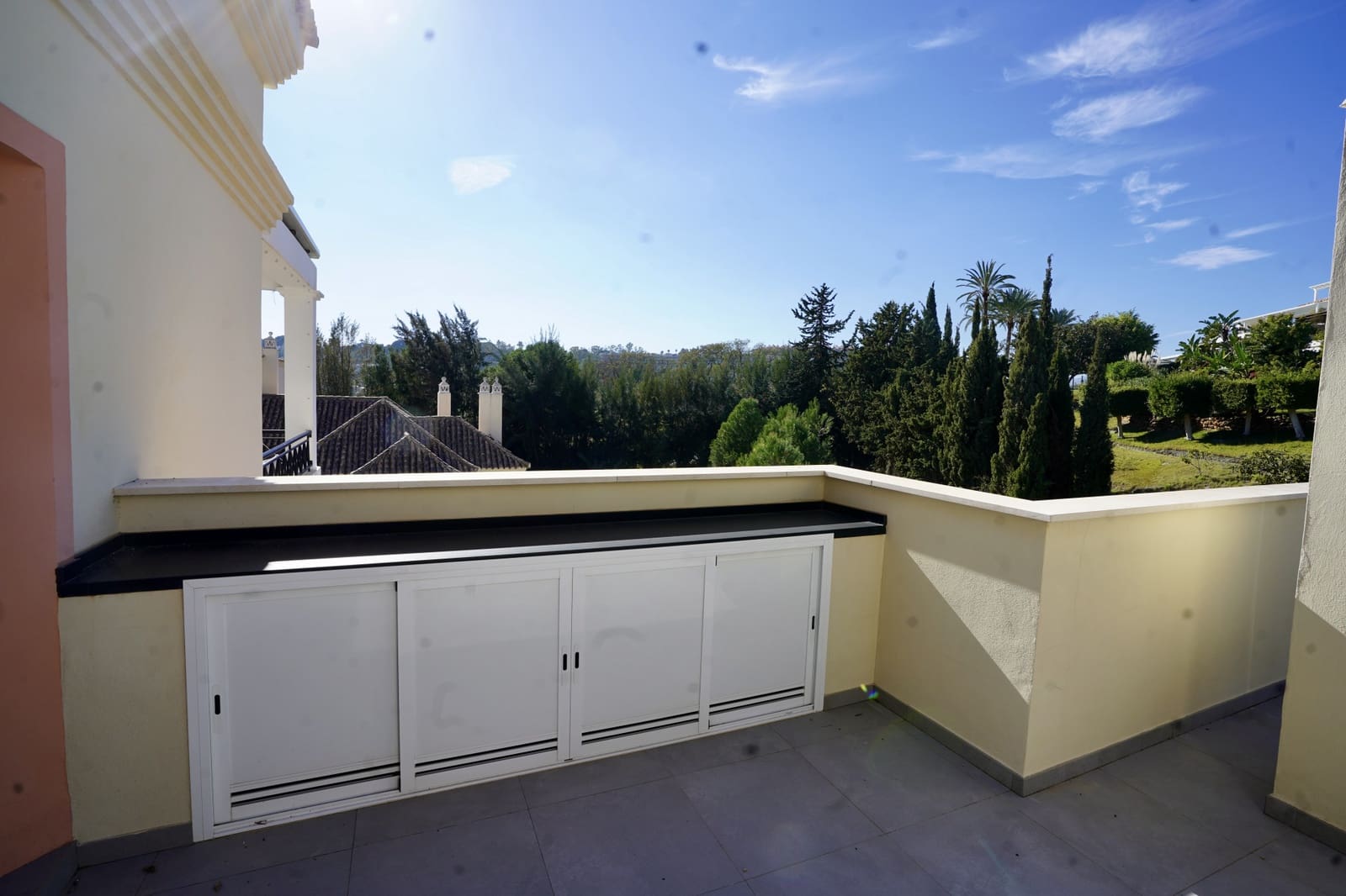 3 Zimmer Penthouse zu verkaufen in Marbella mit Pool - 875.000 € (Ref: 10066624)