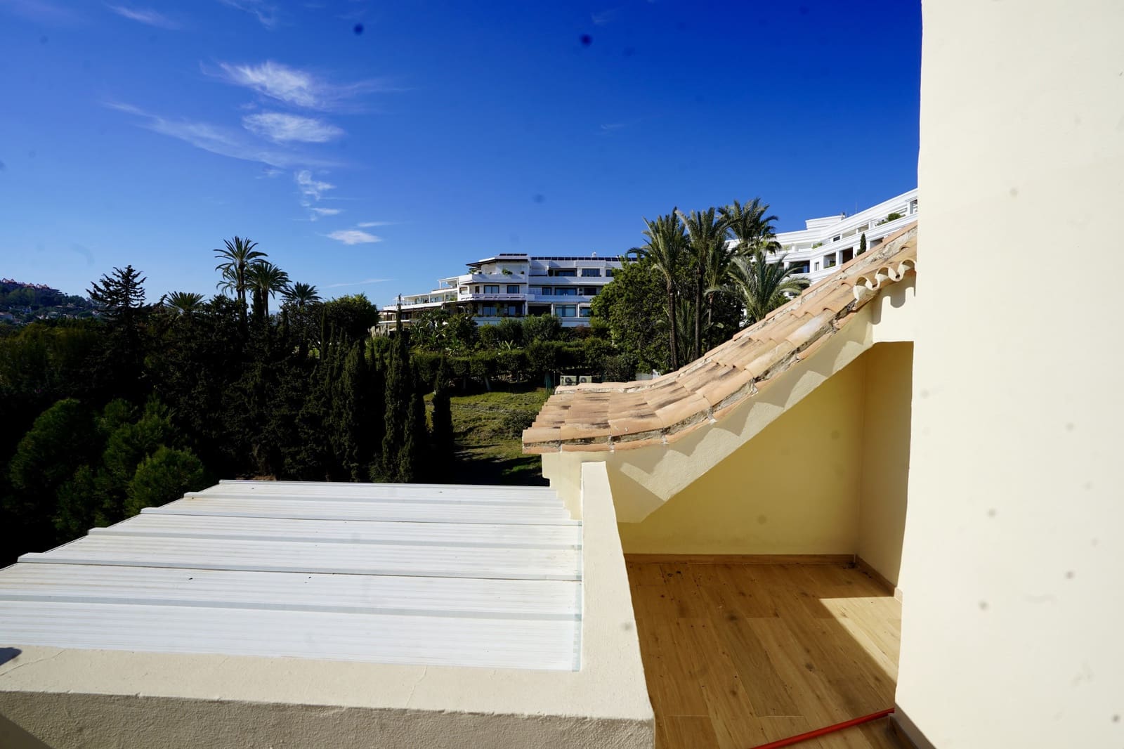 3 Zimmer Penthouse zu verkaufen in Marbella mit Pool - 875.000 € (Ref: 10066624)