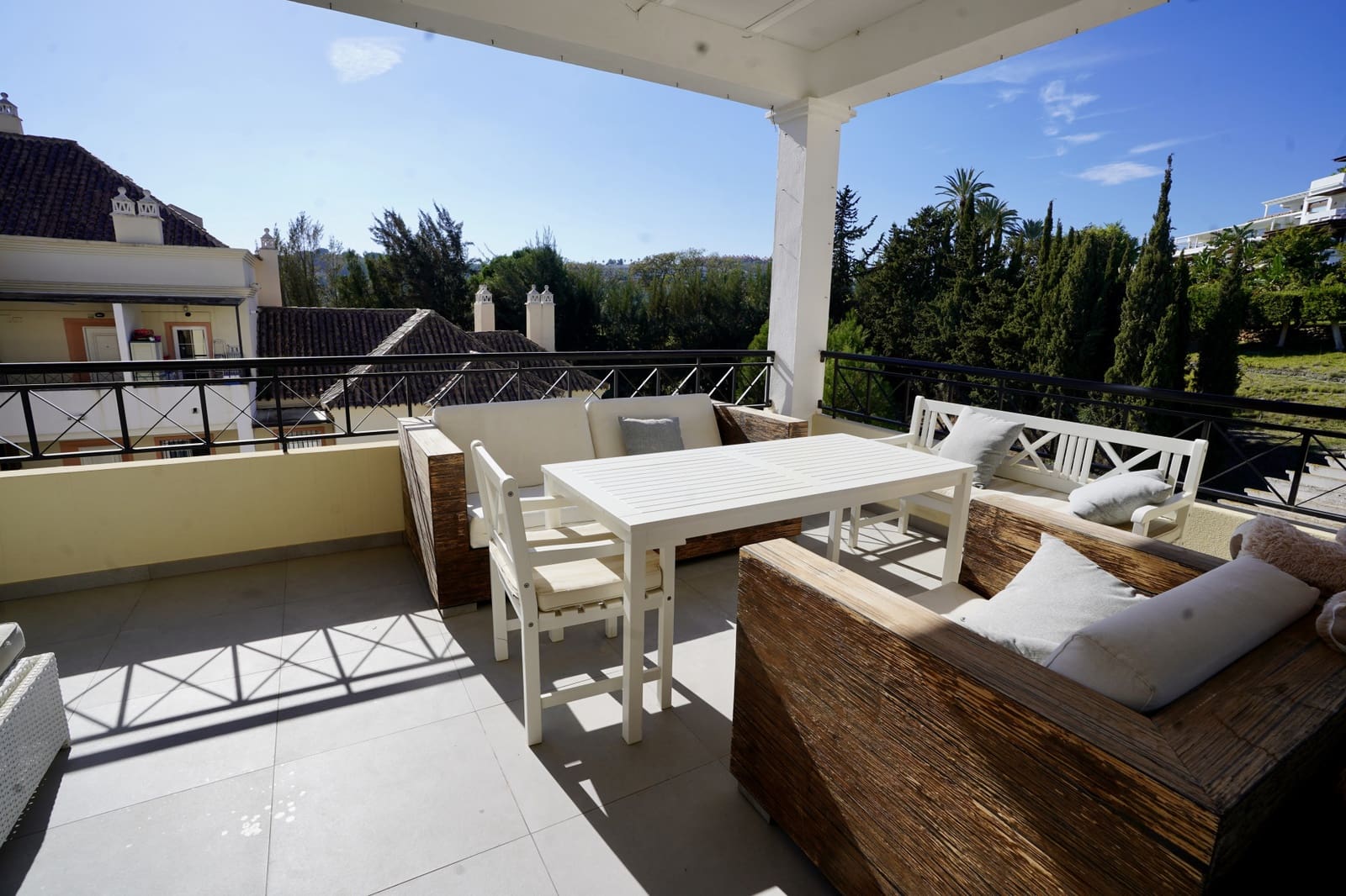 3 Zimmer Penthouse zu verkaufen in Marbella mit Pool - 875.000 € (Ref: 10066624)