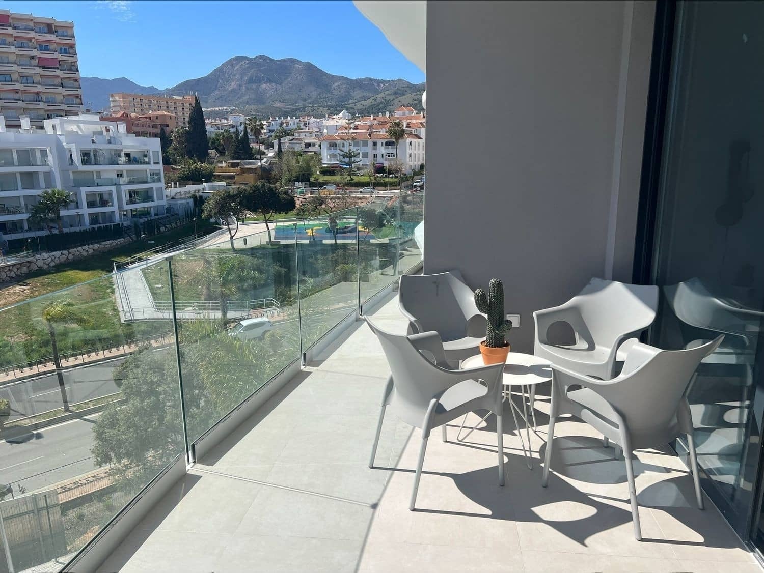 2 slaapkamer Appartement te koop in Torremolinos - € 450.000 (Ref: 10066629)
