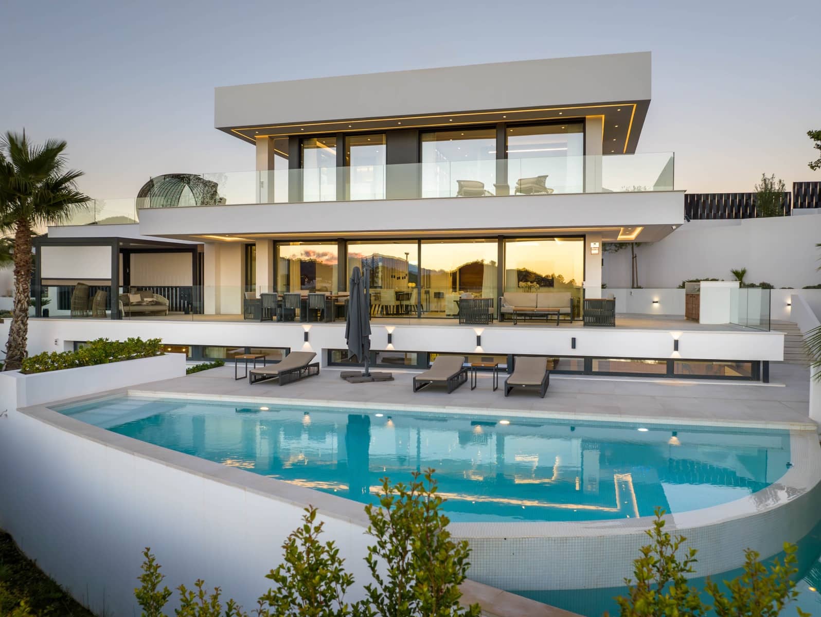 Chalet de 4 habitaciones en Marbella en venta con piscina garaje - 3.250.000 € (Ref: 10066634)