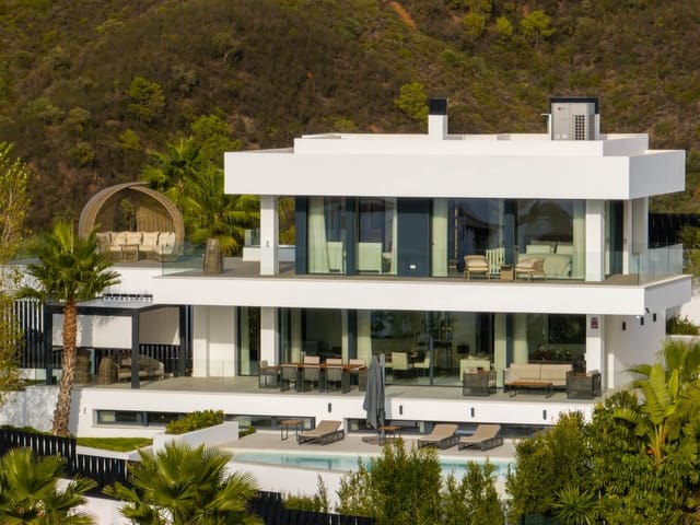 Chalet de 4 habitaciones en Marbella en venta con piscina garaje - 3.250.000 € (Ref: 10066634)