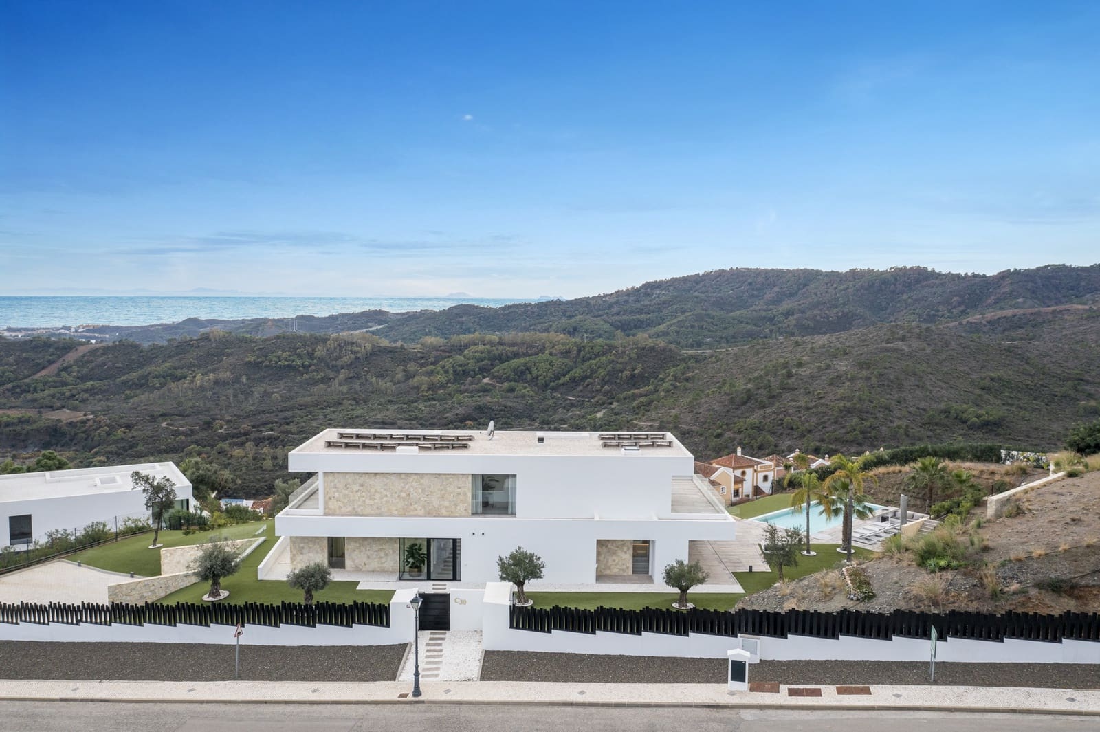 Chalet de 7 habitaciones en Benahavís en venta con piscina garaje - 4.900.000 € (Ref: 10066637)
