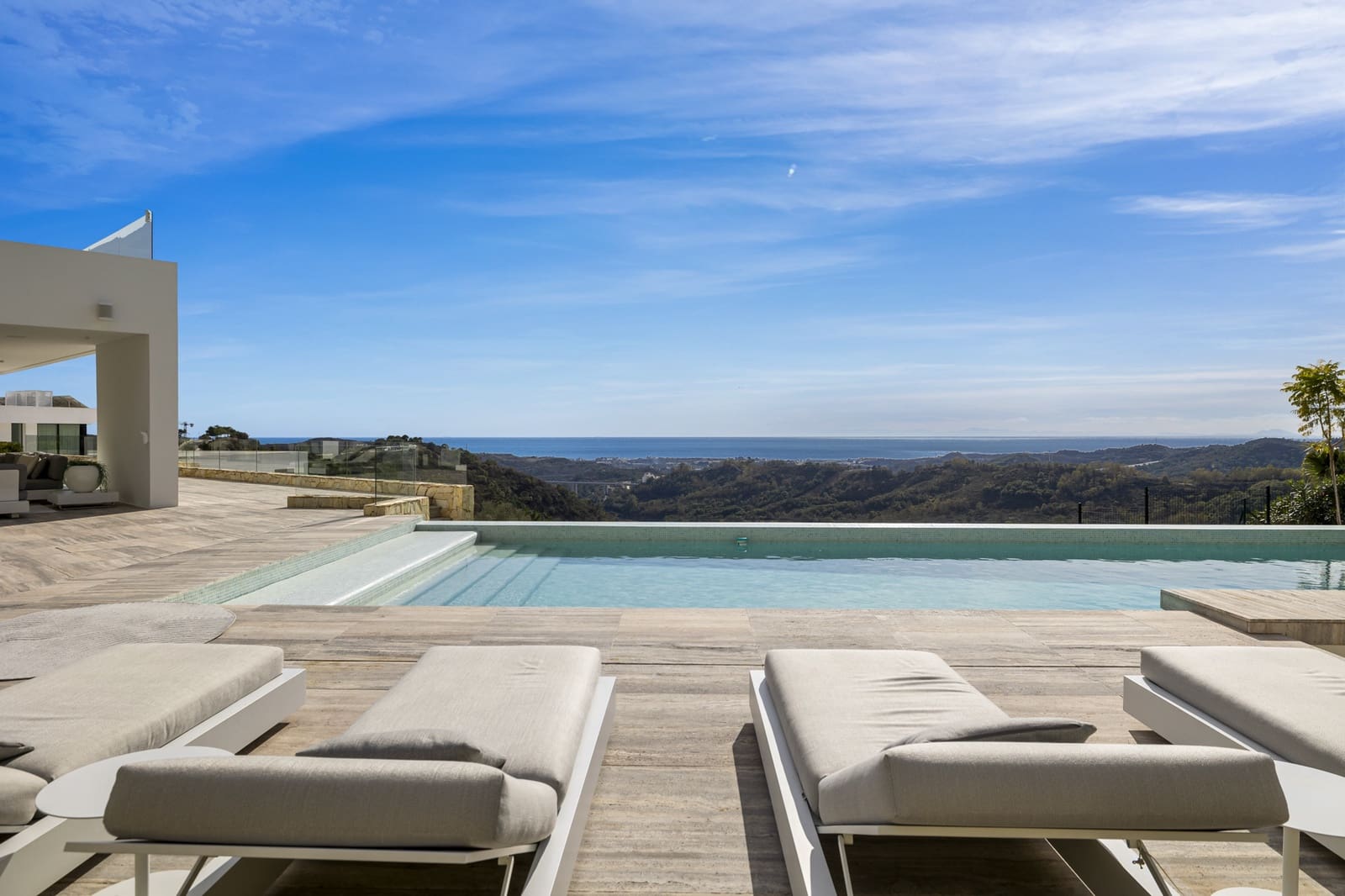 Chalet de 7 habitaciones en Benahavís en venta con piscina garaje - 4.900.000 € (Ref: 10066637)