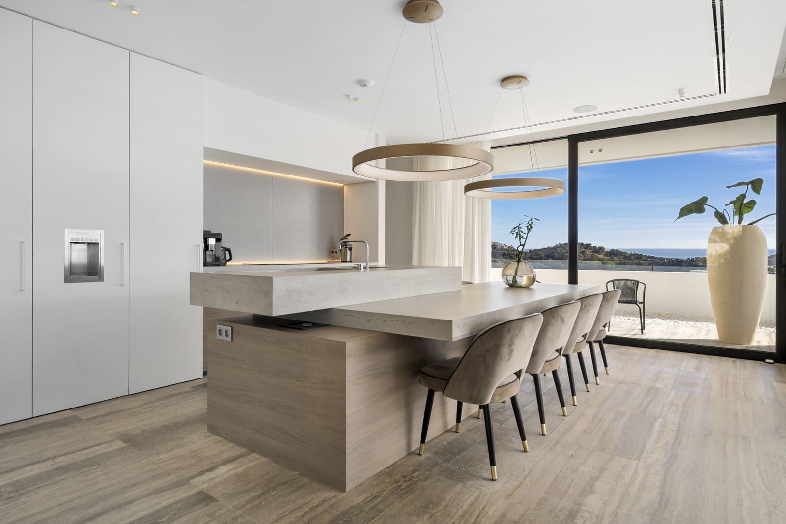 Chalet de 7 habitaciones en Benahavís en venta con piscina garaje - 4.900.000 € (Ref: 10066637)
