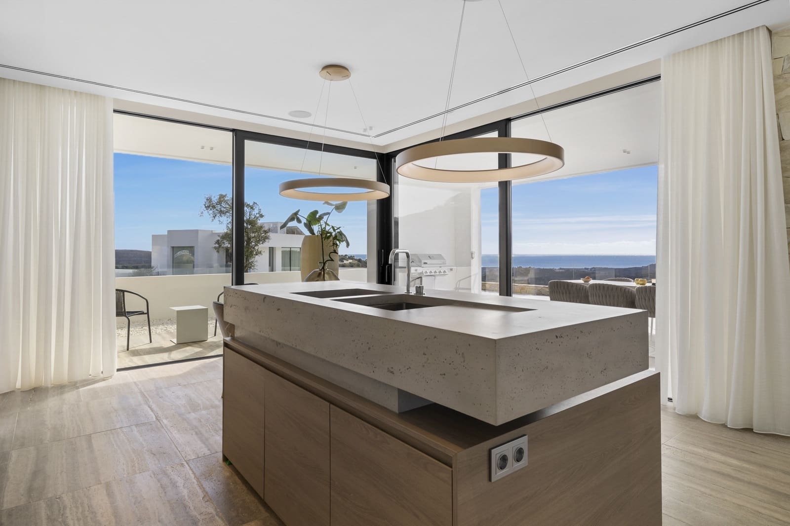 Chalet de 7 habitaciones en Benahavís en venta con piscina garaje - 4.900.000 € (Ref: 10066637)