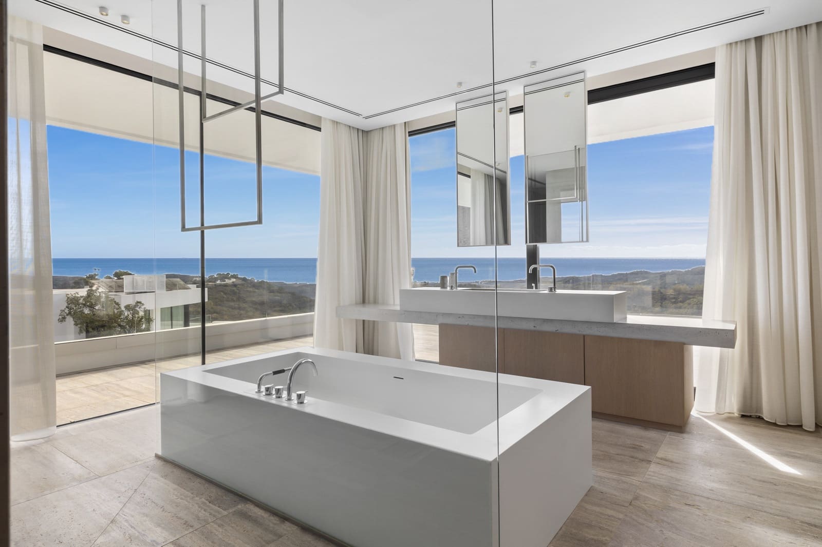 Chalet de 7 habitaciones en Benahavís en venta con piscina garaje - 4.900.000 € (Ref: 10066637)