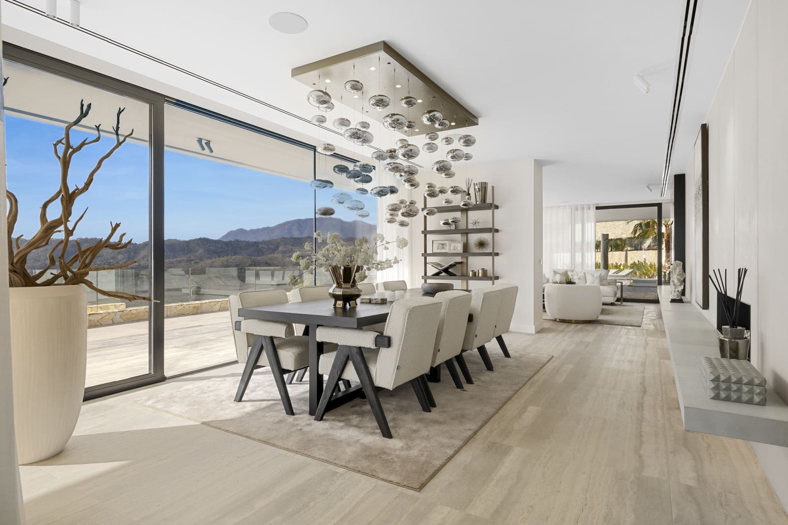 Chalet de 7 habitaciones en Benahavís en venta con piscina garaje - 4.900.000 € (Ref: 10066637)