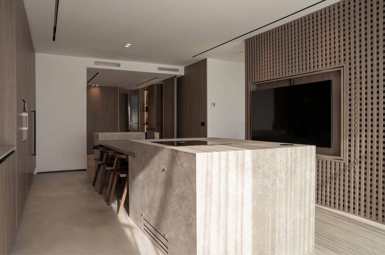 Ático de 2 habitaciones en Estepona en venta con piscina - 1.750.000 € (Ref: 10066641)
