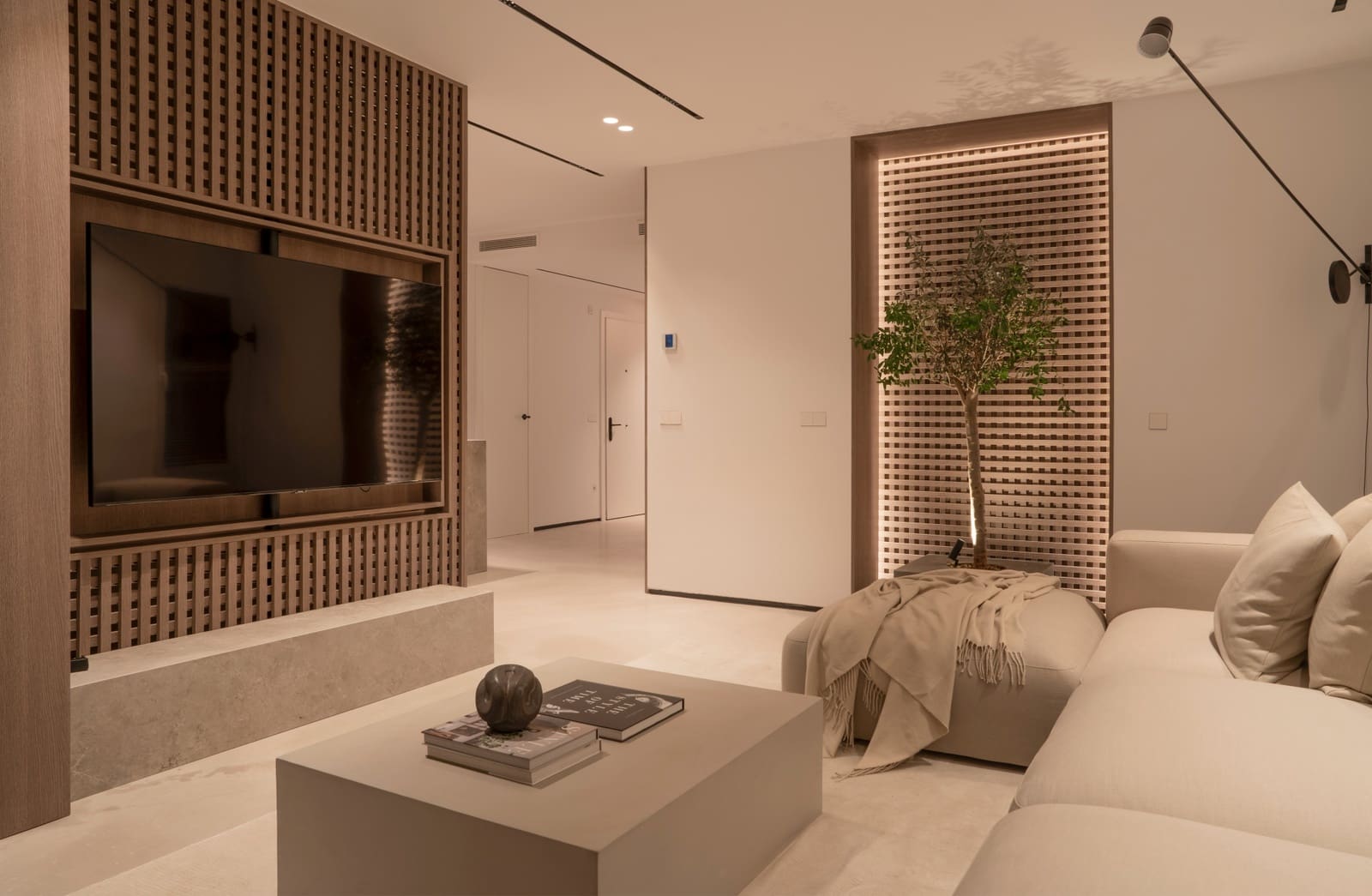 Ático de 2 habitaciones en Estepona en venta con piscina - 1.750.000 € (Ref: 10066641)