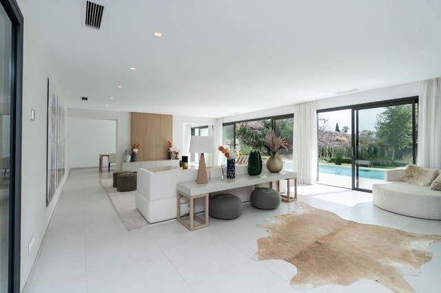 5 slaapkamer Villa te koop in Marbella met zwembad garage - € 1.995.000 (Ref: 10066647)