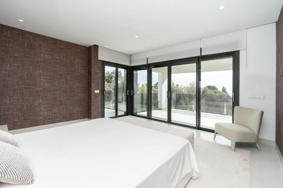 5 quarto Moradia para venda em Marbella com piscina garagem - 1 995 000 € (Ref: 10066647)