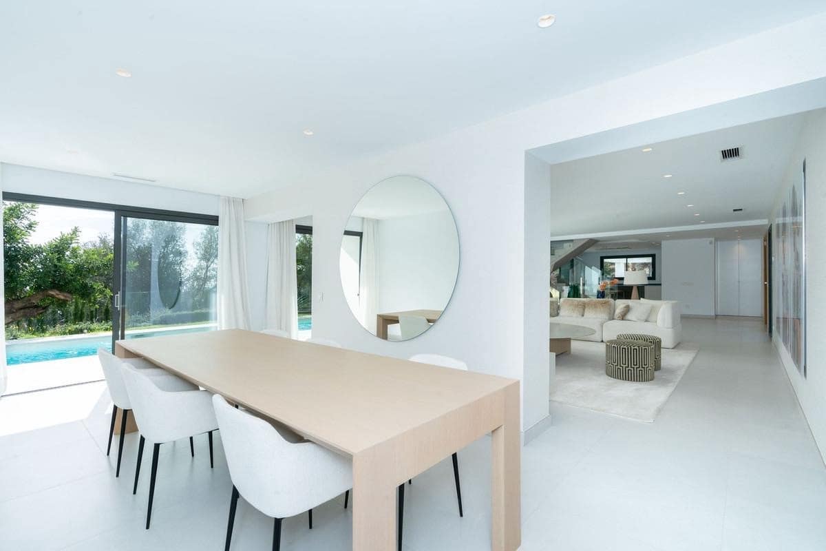 5 quarto Moradia para venda em Marbella com piscina garagem - 1 995 000 € (Ref: 10066647)