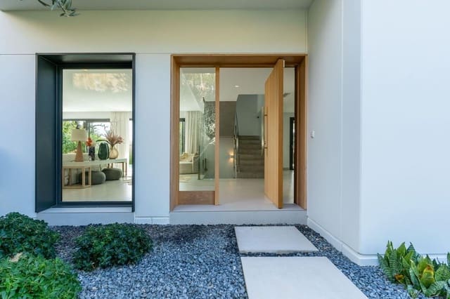 5 slaapkamer Villa te koop in Marbella met zwembad garage - € 1.995.000 (Ref: 10066647)
