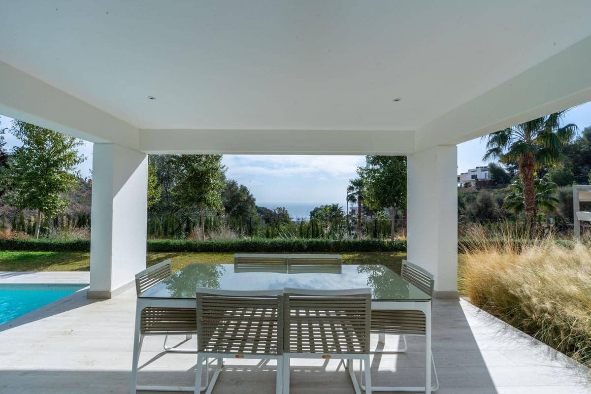 5 quarto Moradia para venda em Marbella com piscina garagem - 1 995 000 € (Ref: 10066647)