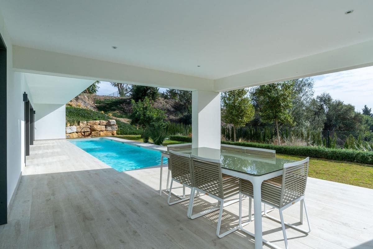 5 quarto Moradia para venda em Marbella com piscina garagem - 1 995 000 € (Ref: 10066647)