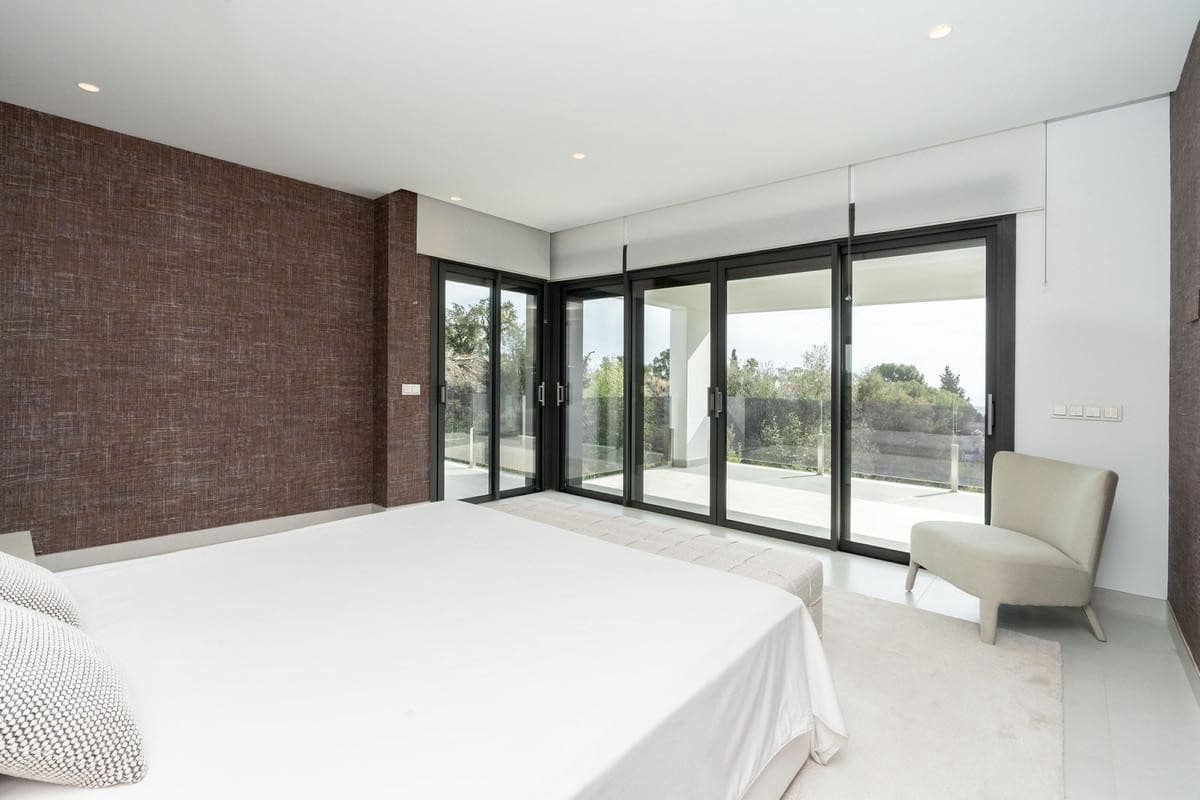 5 quarto Moradia para venda em Marbella com piscina garagem - 1 995 000 € (Ref: 10066647)