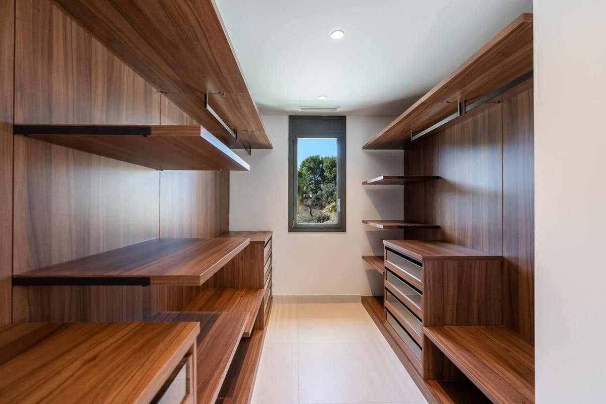 5 quarto Moradia para venda em Marbella com piscina garagem - 1 995 000 € (Ref: 10066647)