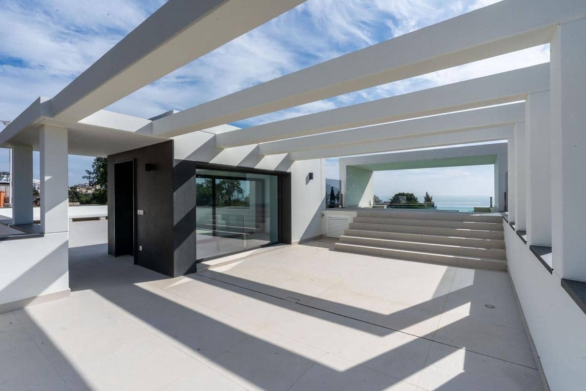 5 quarto Moradia para venda em Marbella com piscina garagem - 1 995 000 € (Ref: 10066647)