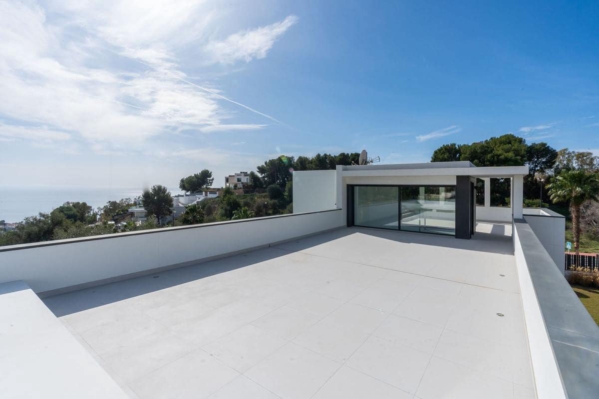 5 quarto Moradia para venda em Marbella com piscina garagem - 1 995 000 € (Ref: 10066647)